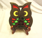 OWL TRIVET, KITSCH POT REST, METAL W/STAINED GLASS LOOK
VTG 70'S RETRO STYLE