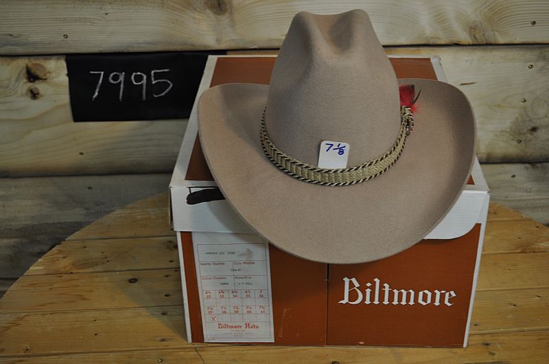 size 8 western hat