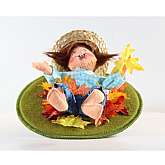 Annalee Thorndike Paula Playing in Leaf Pile 6" Girl Doll 1998 USA Made Soft Sculpture Art Form"Features:	• Made in Meredith, NH USASize: Approximately 6" In DiameterCondition: Pre-Owned GoodMs Santa is in very go