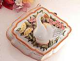 1986 Franklin Mint collectible wall hanging home decor., white goose mold by Le Condon Bleu.