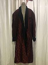 Outstanding men's vintage 30s 40s Playboy style dressing robe or smoking jacket in burgundy and black satin brocade.  It has a slender shawl collar, a breast pocket and two side slit pockets.  This will look amazing on a real body and is so stylish.   Siz
