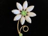 Goldtone/rhinestone daisy brooch