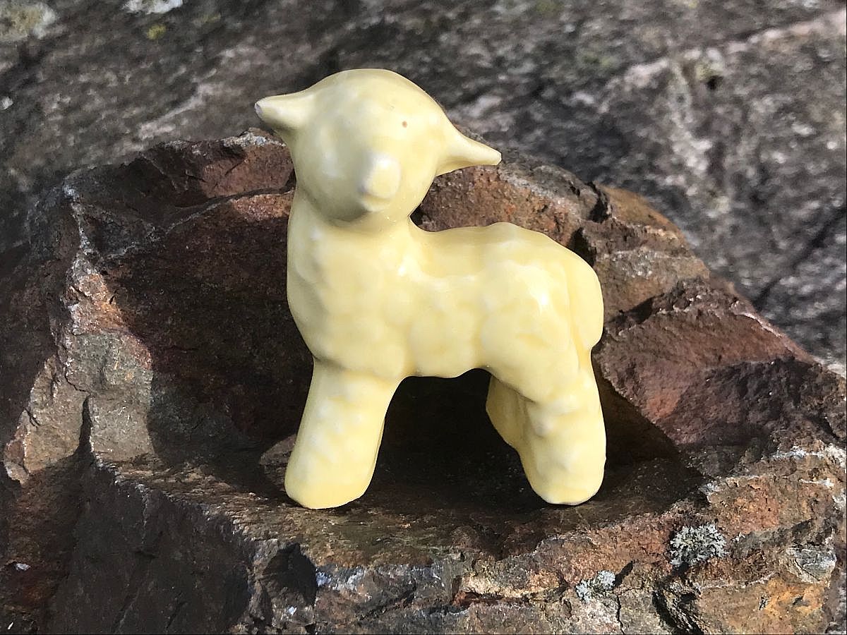 Morton Pottery created a wide array of desirable vintage miniature animals, including dogs, horses/ponies, lambs, bears, deer and kangaroos.