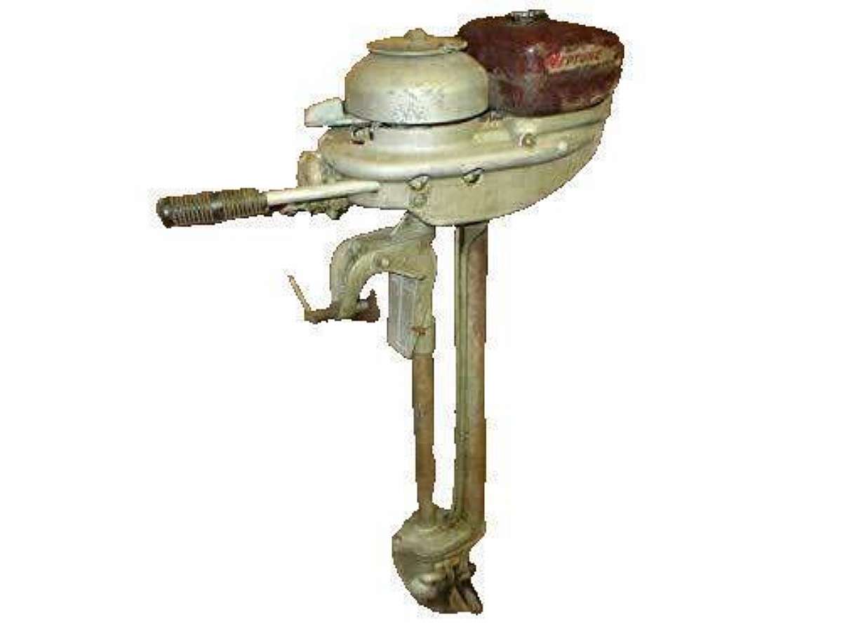 Vintage boat motor.Will look well used.For parts or repair or collection.Engine still turns over and no further testing done. Complete boat motor and nothing missing.The Vintage Neptune 2 Cycle One Cylinder Boat Motor Model A1A is a rare and collectible