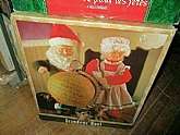 Collector's Edition Animated Musical Santa Sculpture Grandeur Noel.In factory box. Only used 1 time but in very good condition. Factory box not in the best condition.Batteries not included.�