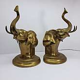 Vintage Brass Elephant Bookends Book Holders Animal Metal Art Desk Office Shelf TableBeautiful Set of Gold Brass BookendsIn good condition with minor wear, scratches and tarnish.Measures 12"H x 7"WThank You