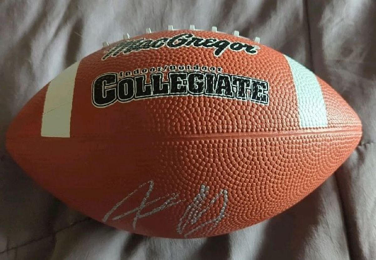 HAND SIGNED AARON RODGER COLLEGE FOOTBALL