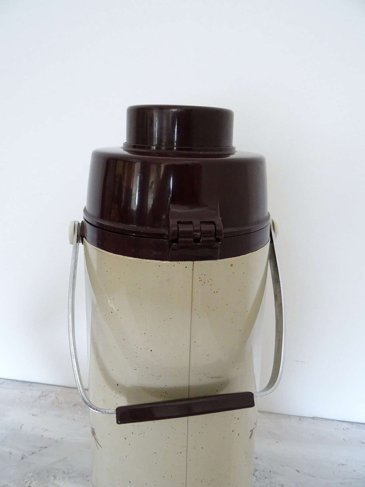 Vintage Pump Pot Thermos, Retro Thermos, Vintage Coffee Pumps, Retro Coffee  Pumps, Vintage Party Supplies, Vintage Coolers. 