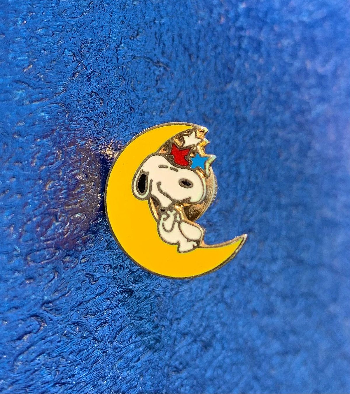 Vintage Snoopy on Moon With Stars, United Features Syndicate 1958 Collectible Pin