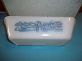 Glasbake Currier & Ives pattern large loaf pan in perfect condition. Measures 8-3/4" by 4-1/2" by 2". Number J-522. No chips, no cracks. Very clean.Wrapped securely, sent within 48 hours.Thank you for shopping with me.