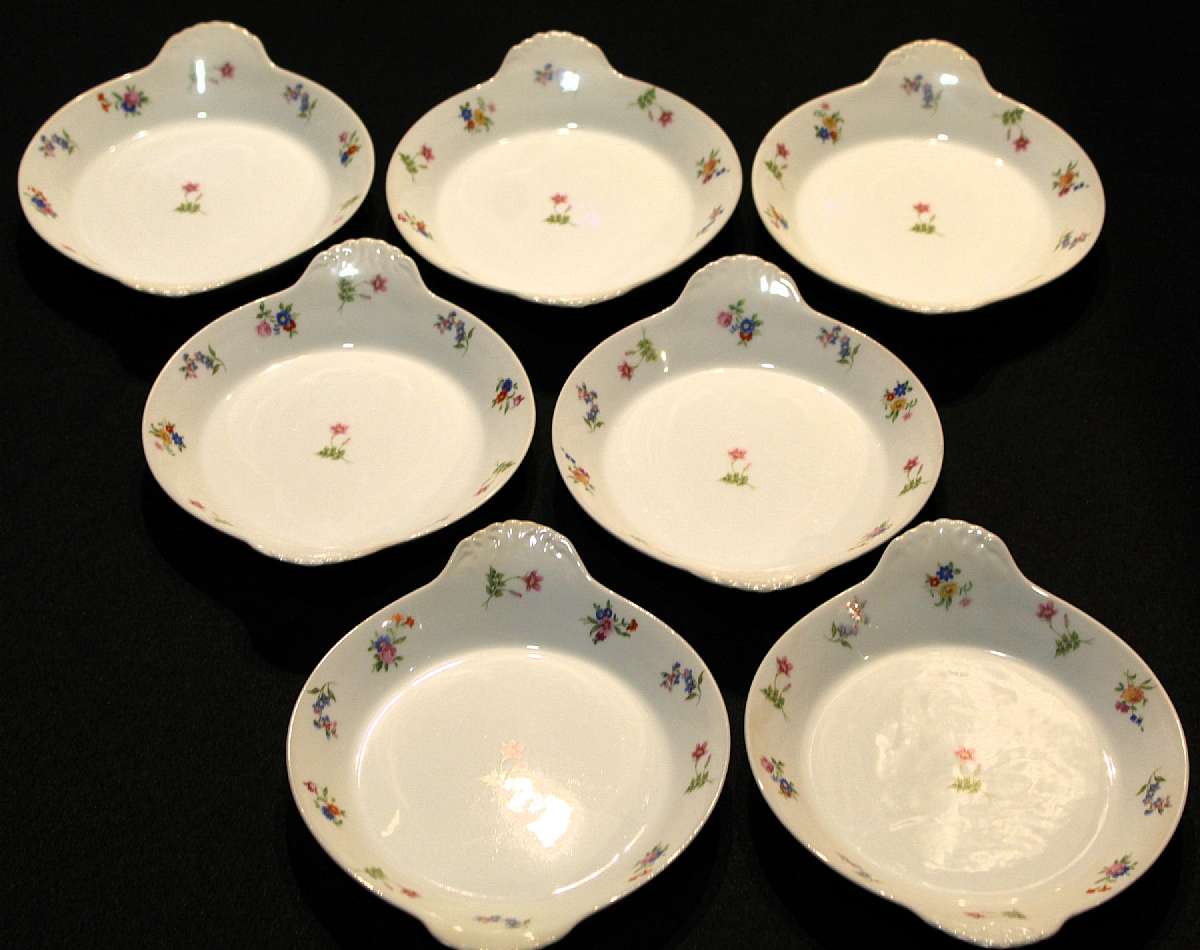 Up for sale are these BIA Cordon Bleu Set Of Seven Nicole Casserole or Au Gratin Bowls in excellent condition with no chips or cracks. They measure approx. 6 7/8"W not measuring the handles and 1' Deep. Shipping Excludes: Alaska/Hawaii, US Protector