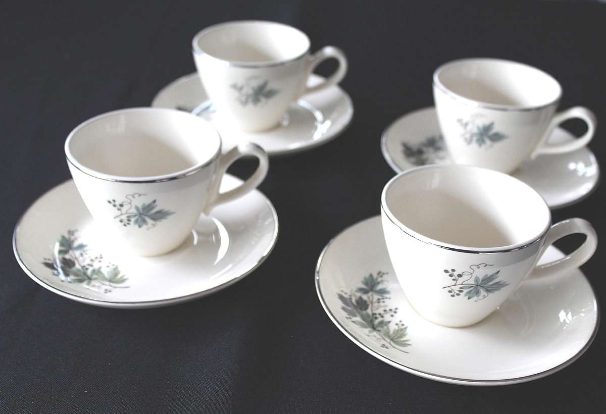 Up for sale are these Vintage Taylor Smith & Taylor Melody Lane Set Of 4 Cup and Saucer Sets in excellent condition with no chips or cracks. The cups measure approx. 2 3/4"T and the saucers 6 3/8"W.  Shipping Excludes: Alaska/Hawaii, US Pro