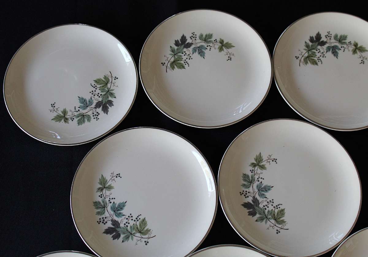 Up for sale are these Vintage Taylor Smith & Taylor Melody Lane Set Of 8 Bread and Butter Plates in excellent condition with no chips or cracks. The plates measure approx. 6 5/8 "W.  Shipping Excludes: Alaska/Hawaii, US Protectorates, APO/FPO, P
