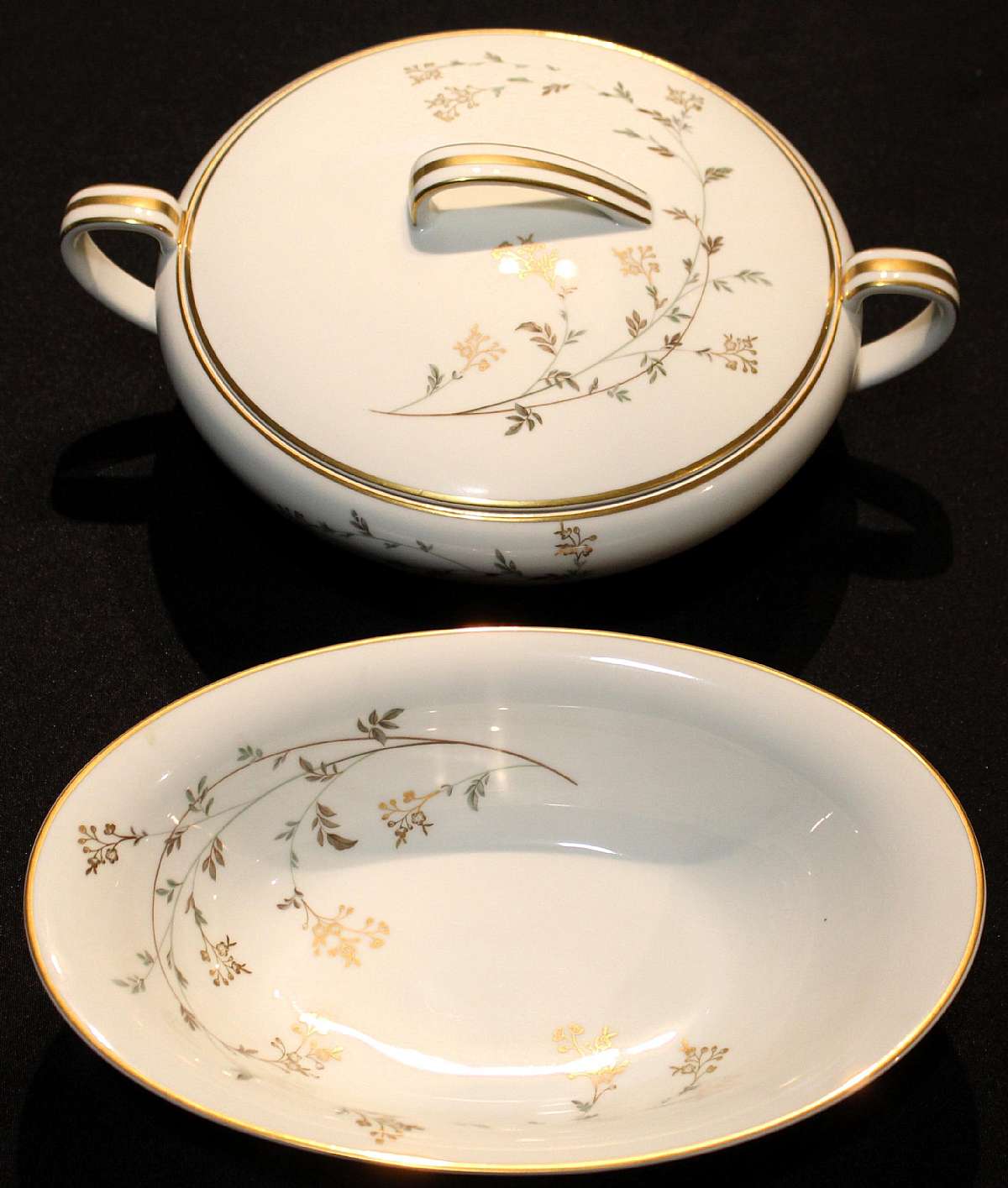 Up for sale are these Noritake Florence Round Covered Vegetable Bowl & A Oval Vegetable Bowl in excellent condition with no chips or cracks. The Covered bowl measures approx. 3"T without the lid by 9 1/2"W and the Oval Vegetable Bowl 10 3/4&