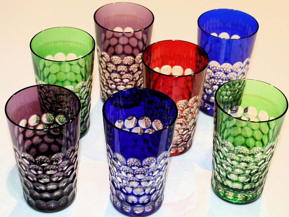 Up for sale are these Gorgeous Cut To Clear Honeycomb Design Set Of Seven High End Highball Glasses in excellent condition with no chips or cracks. They measure approx. 5 1/4"T by 3"W.  Shipping Excludes: Alaska/Hawaii, US Protectorates, APO/FP