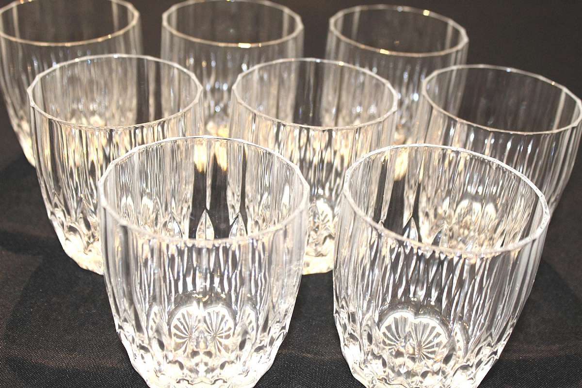 Up for sale are these Cristal Dâ€™Arques Durand Bretagne Set Of Eight Crystal Old Fashioned Glasses in excellent condition with no chips or cracks. They measure approx. 3 1/2"T by 3"W.Shipping Excludes: Alaska/Hawaii, US Protec