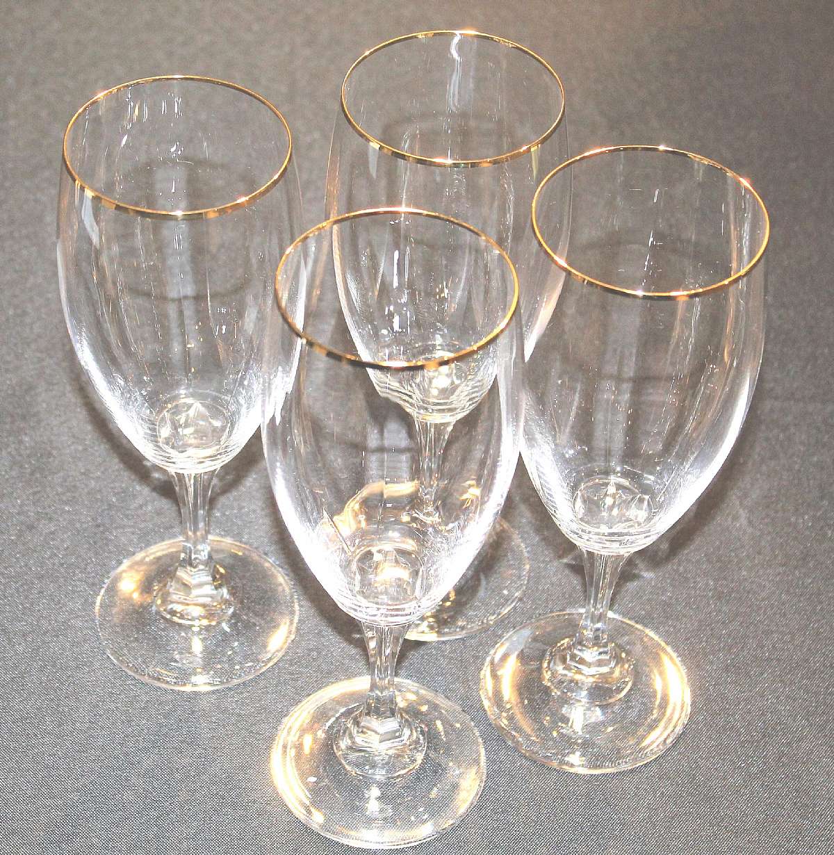 Up for sale are these Gorham Andante Tall Set Of Four Iced Tea Glasses in excellent condition with no chips or cracks. They measure approx. 8 5/8"T by 2 5/8"W. one has the original Gorham sticker on it. Shipping Excludes: Alaska/Hawaii, US Prot