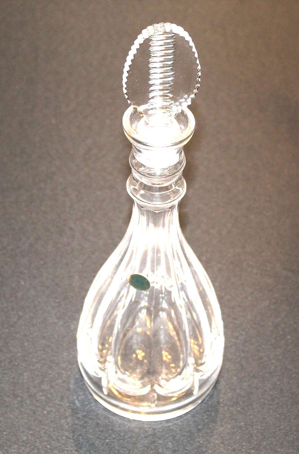 Up for sale is this Crystal High End Vintage Tyrone Ireland Decanter With Stopper in great condition with no chips or cracks. Measures approx. 10 3/4" Tall without the stopper. Beautiful piece with its original sticker and inscribed on the bottom. S