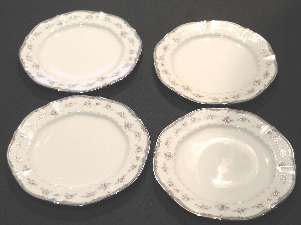Up for sale are these Noritake Traviata Set Of Four Salad Plates in very good condition with no chips or cracks. They measure approx. 8 3/8"W.  Shipping Excludes: Alaska/Hawaii, US Protectorates, APO/FPO, PO BoxShipping Provided to the United State