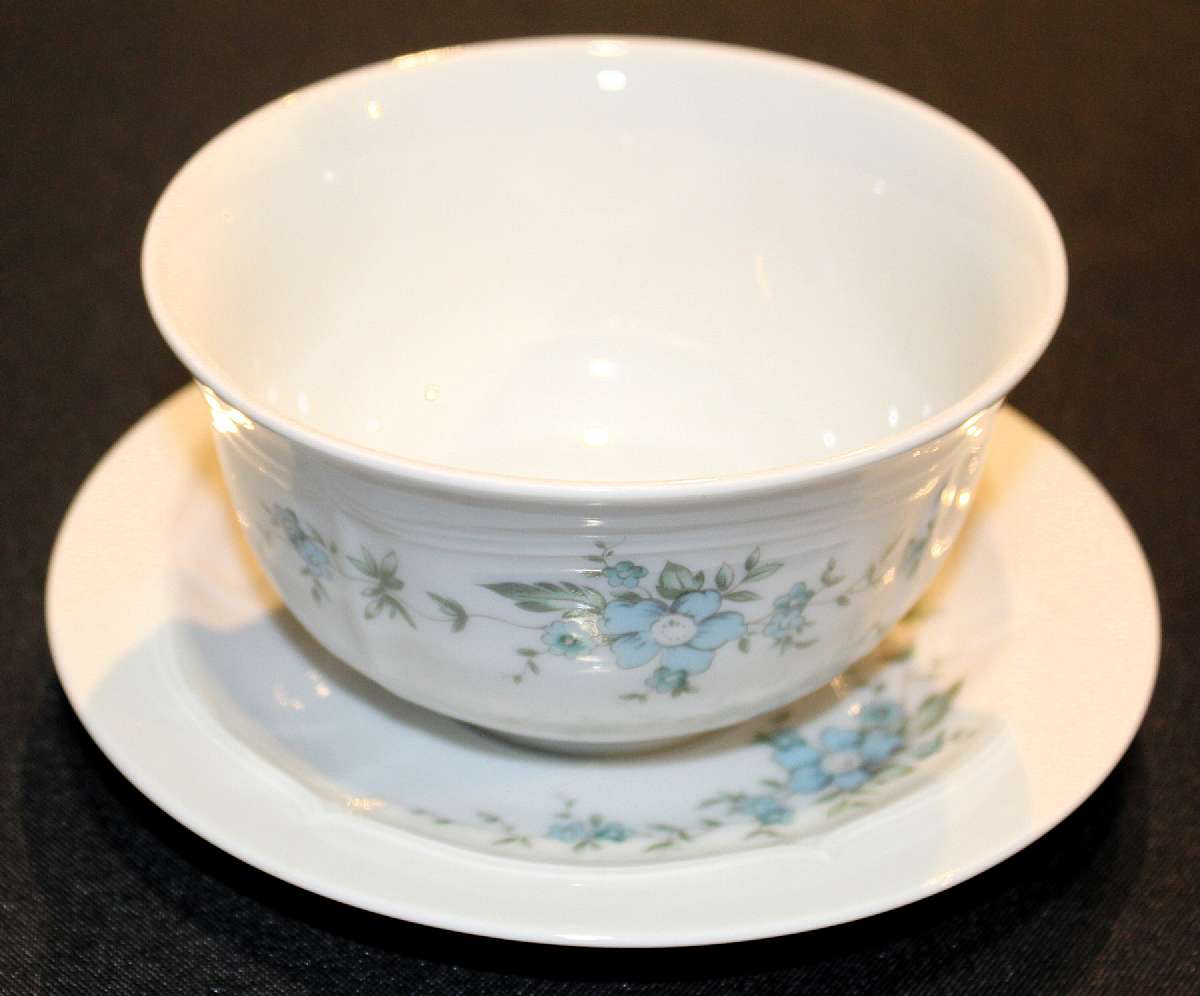 Up for sale is this Johann Seltmann Vintage Blue Floral Soup Bowl & Saucer in excellent condition with no chips or cracks. The bowl measure approx. 4 3/4"W by 2 3/4"T & the saucer is 6 1/8"W. Please see my other sales for more of this beautiful Pattern. S
