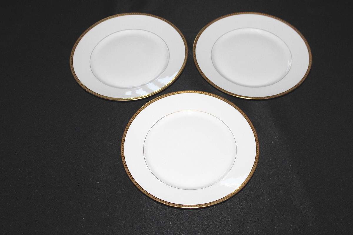Up for sale are these Bawo & Dotter Pattern 25 Limoges France True Antique Set Of Three Dinner Plates in great condition with no chips or cracks and minor gold wear. The plates measure approx. 9 5/8"W. This pattern was discontinued in 1913. Many pictures