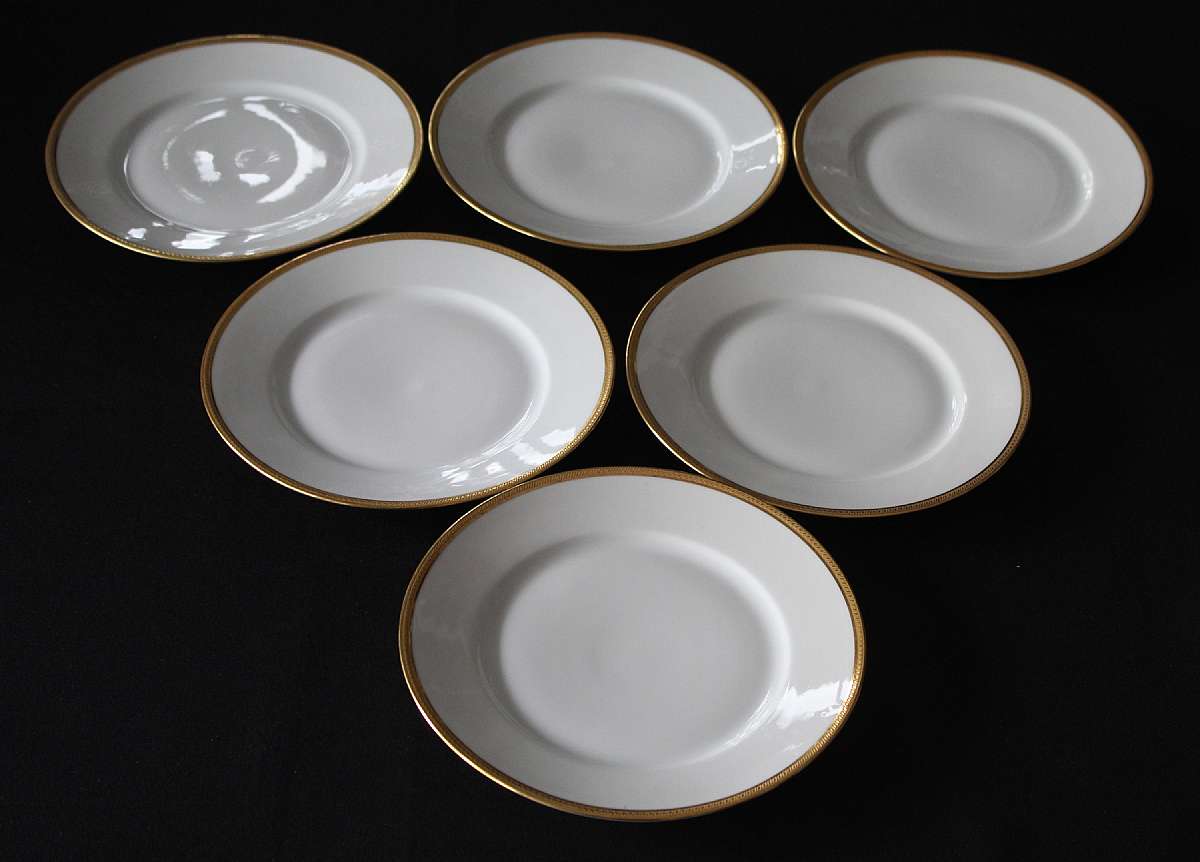 Up for sale are these Wm Guerin & Co Limoges Pattern 547 Set Of Six Salad Or Lunch Plates in excellent condition with no chips or cracks. Gold encrusted band of slashes/boxes. They measure approx. 8 1/2"W. Shipping Excludes: Alaska/Hawaii, US Pr