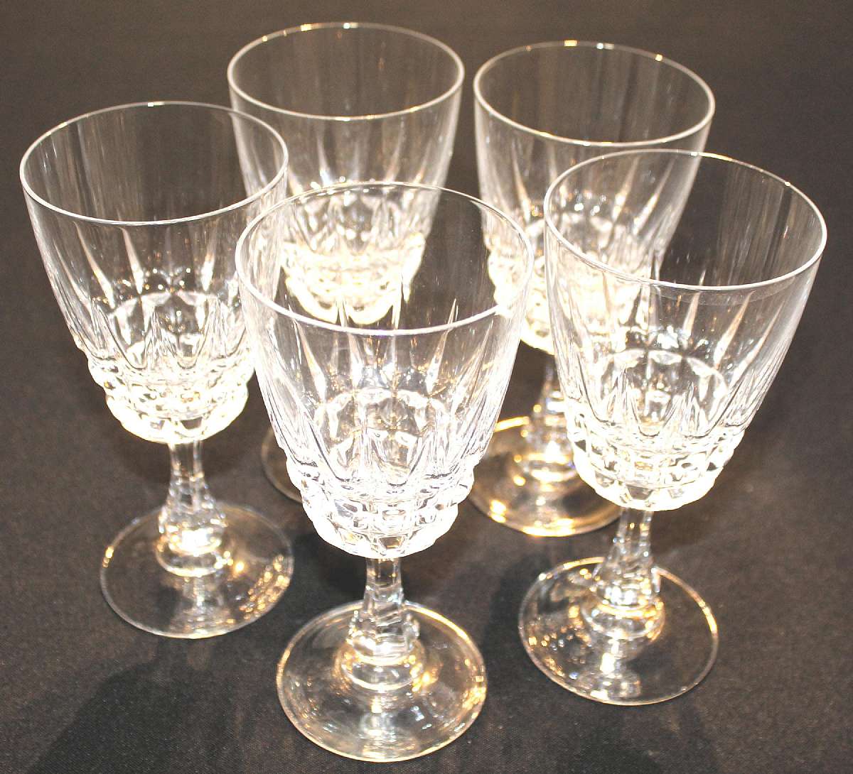 Up for sale are these Cristal Dâ€™Arques Durand Pompadour Set Of Five Water Goblets in excellent condition with no chips or cracks. They measure approx. 6 3/4"T by 3 1/8"W.Shipping Excludes: Alaska/Hawaii, US Protectorates, APO