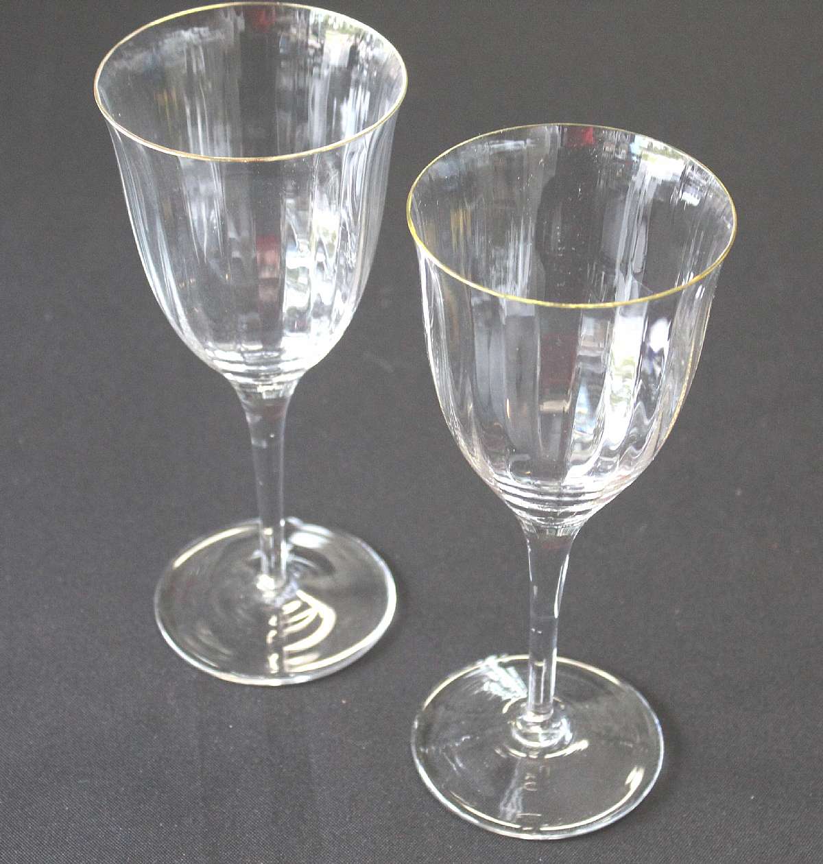 Up for sale are these Gorham Laurin Gold Set Of Two Water Glasses in excellent condition with no chips or cracks. They measure approx. 7 3/4" Tall and 3 1/4"W.Shipping Excludes: Alaska/Hawaii, US Protectorates, APO/FPO, PO BoxShipping Provided