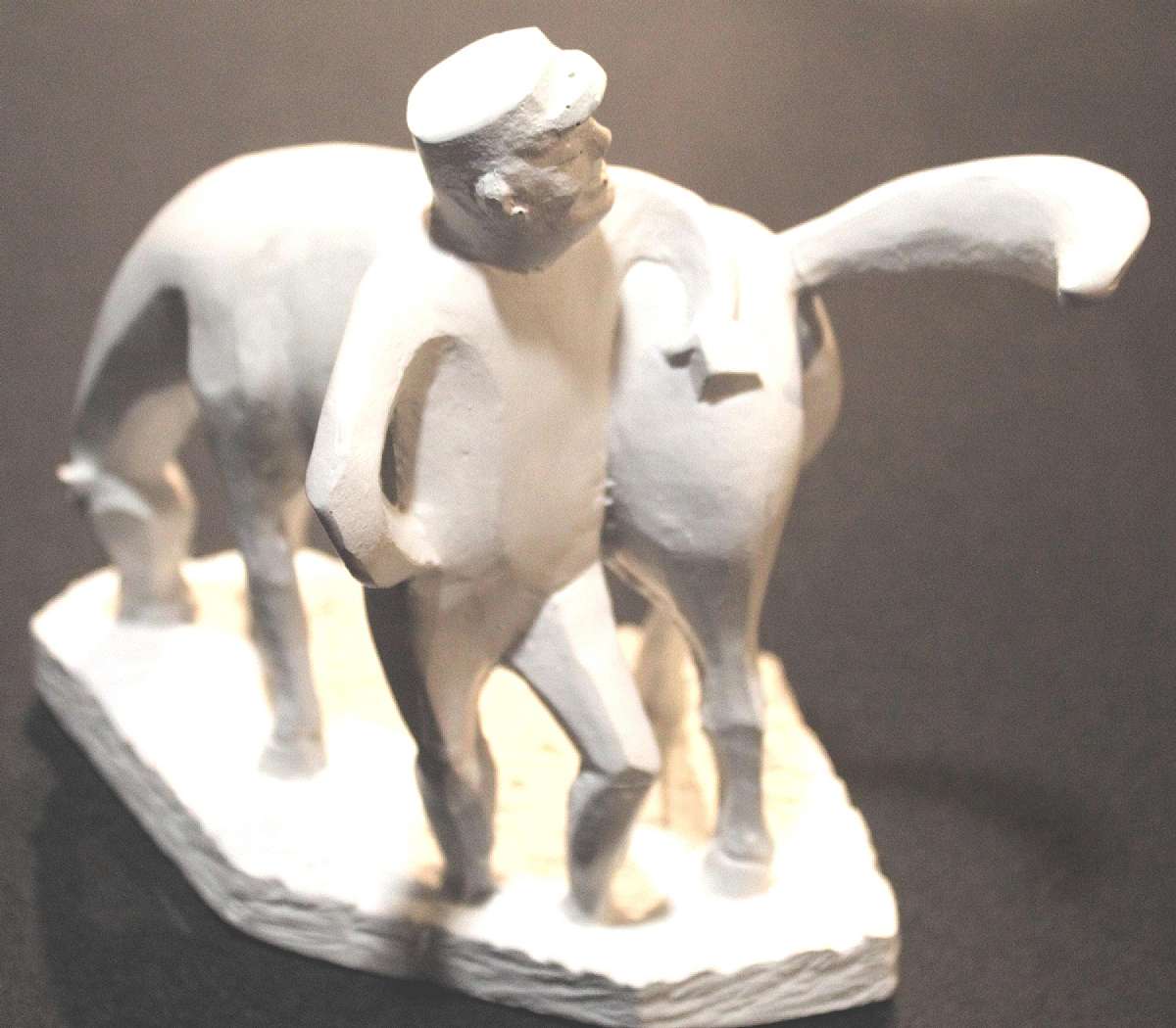Up for sale is this Woldring Fune Geschenken Voor iedereen Statue in Great condition with no chips or cracks with its original label. It is signed TENAX as well on the side of the stand. Measures approx. 6 1/4" T by 7"L by 3 5/8"W. Shippin