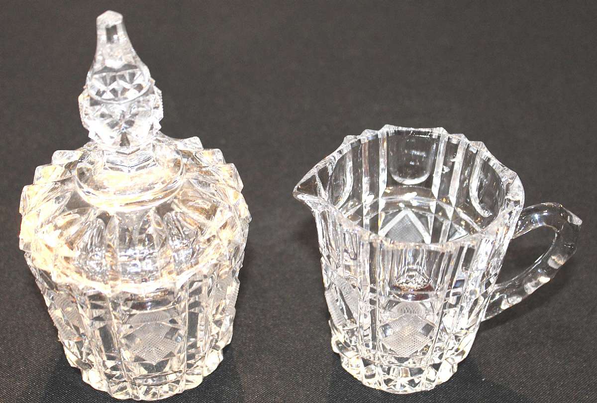 Up for for sale is this Beautiful Vintage Sugar Bowl With Lid & Creamer in excellent condition with no chips or cracks. Beautiful pieces. Creamer measures approx. 3 1/2"T. and the sugar bowl 2 3/4"T.Shipping Excludes: Alaska/Hawaii, US Prot