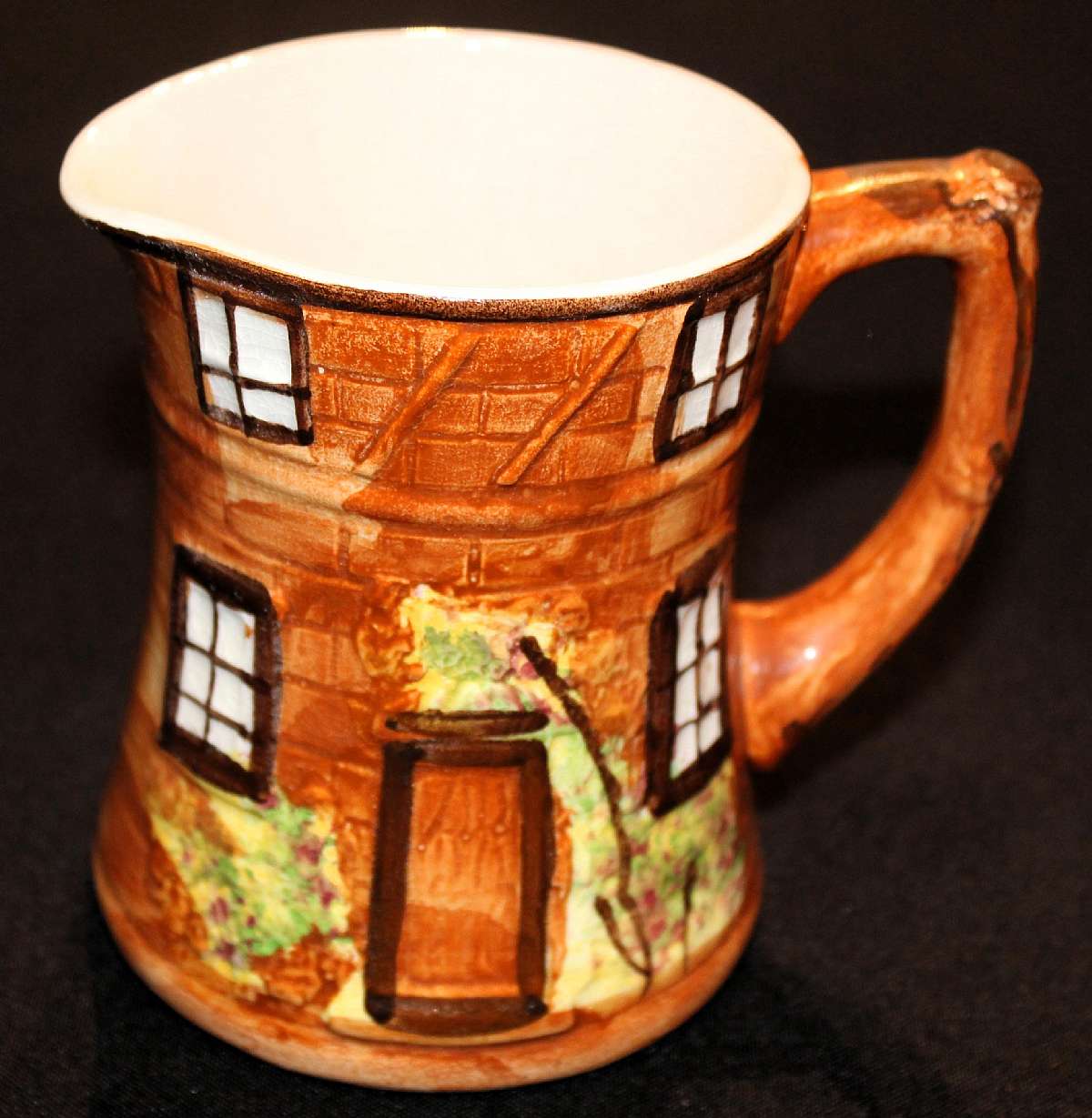 Up for sale is this Price Kensington Ye Olde Cottage 16 OZ Pitcher. Measures approx. 4 3/4"L by 3 3/4"T. There are no chips. There is some crazing. Shipping Excludes: Alaska/Hawaii, US Protectorates, APO/FPO, PO BoxShipping Provided to the Uni