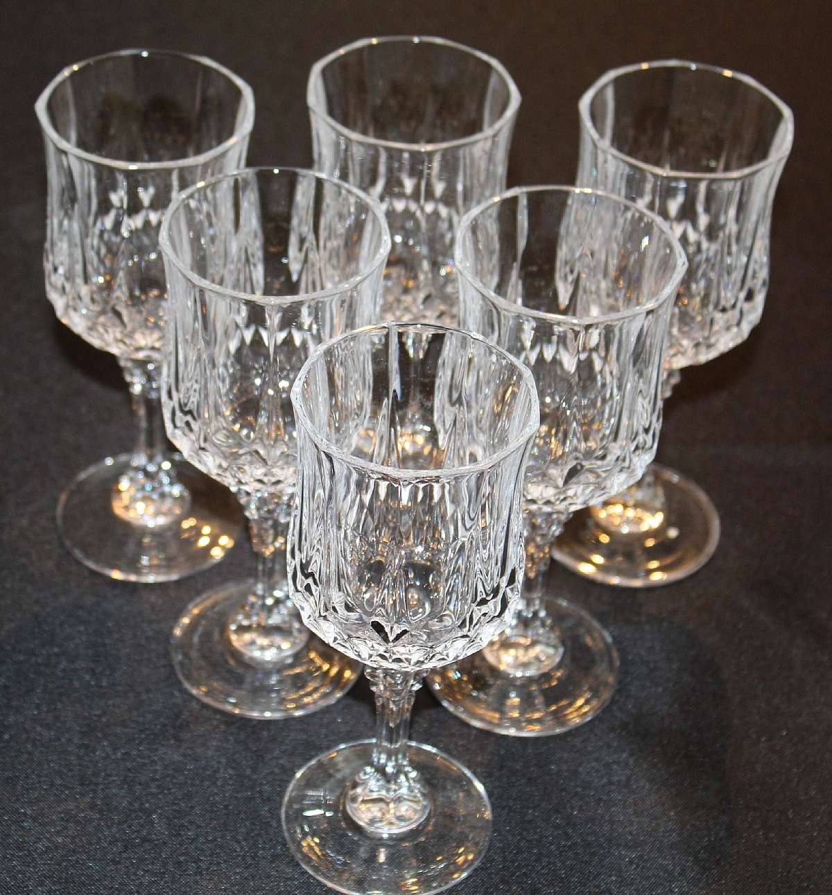 Up for sale are these Cristal D'Arques Longchamp Set Of Six Wine Glasses in excellent condition with no chips or cracks. The glasses measure approx. 6 1/2"T by 2 1/2"W.Shipping Excludes: Alaska/Hawaii, US Protectorates, APO/FPO, PO BoxShipping