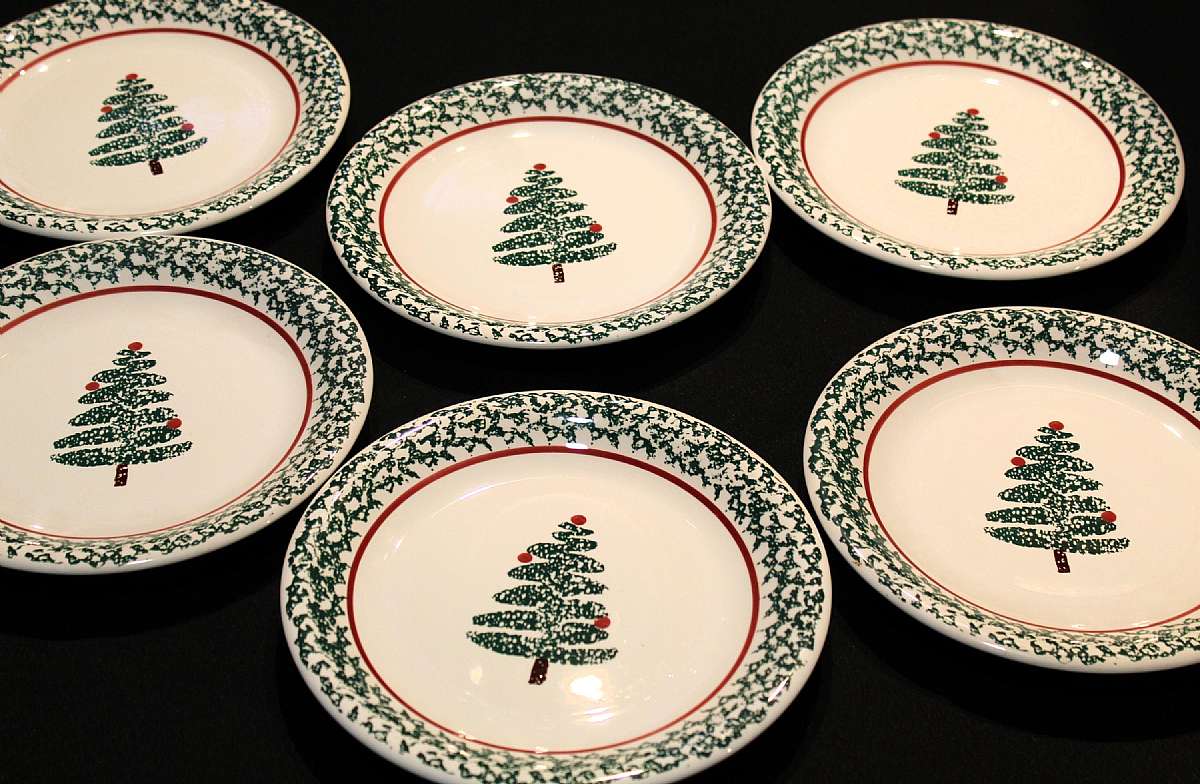 Up for sale are these Furio FUO5 Set of Six Christmas Tree Plates in excellent condition with no chips or cracks or crazing. They measure approx. 10 3/8"W. Shipping Excludes: Alaska/Hawaii, US Protectorates, APO/FPO, PO BoxShipping Provided to the