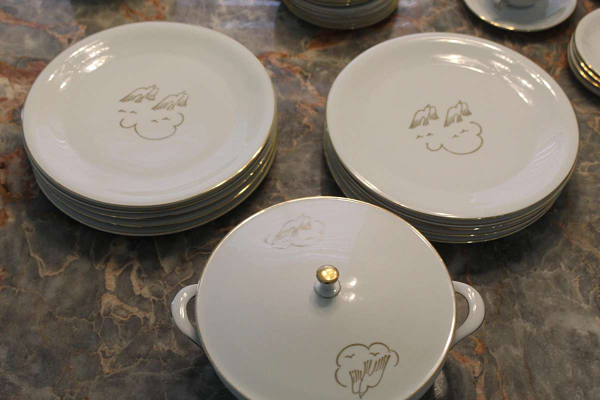 Up for sale are these Schirnding Porzellan Flight U S Zone Germany Dove Design 83 Piece Set Made For Gimbel Brothers Store to Sell.  Included are Ten 10 1/4W" Dinner Plates, Twelve 7 1/2"W Salad Plates, Eleven 5 7/8"W Bread & Butter Plates, Nine 8W" Soup