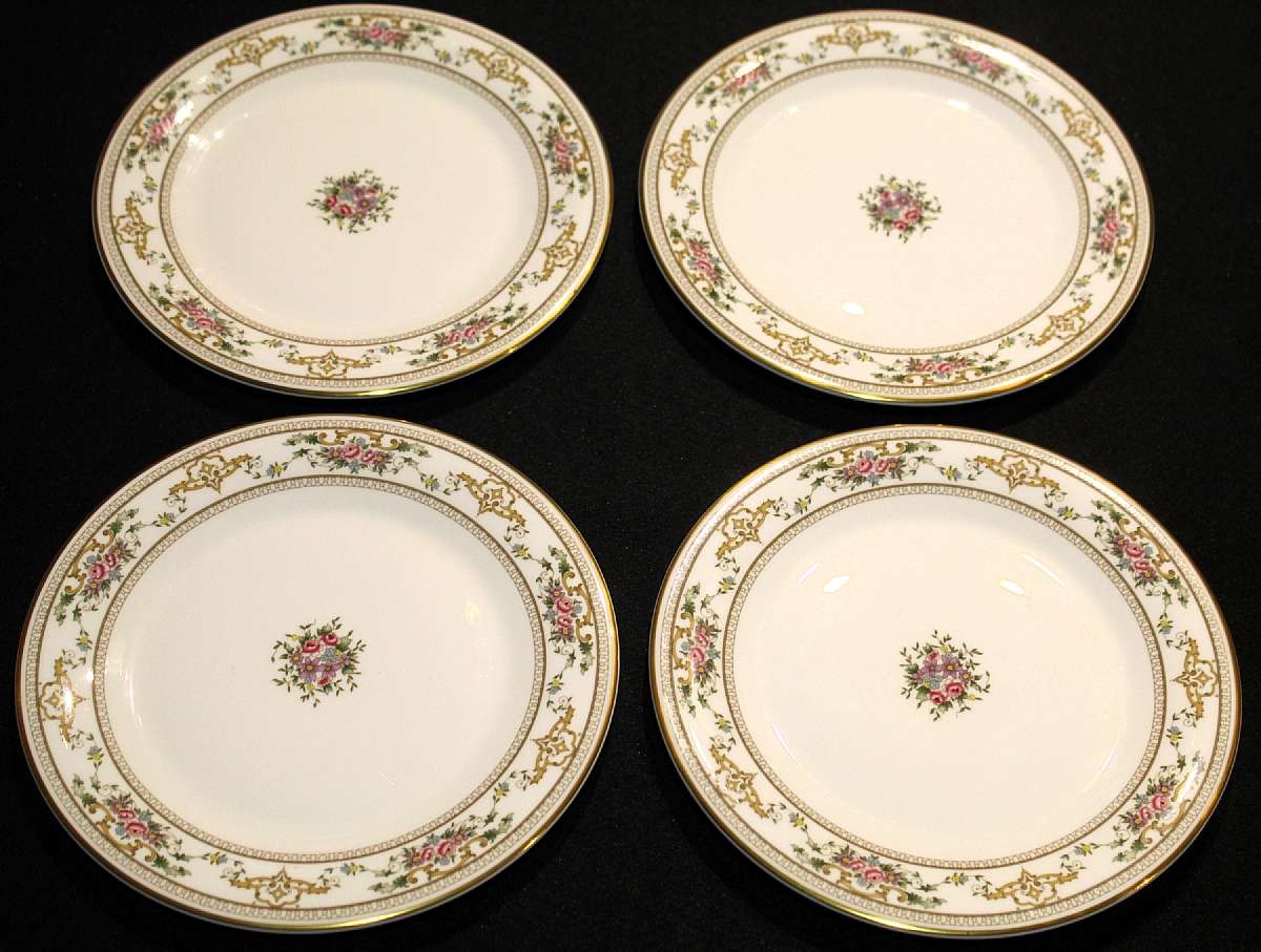 Up for sale is this Royal Doulton Alton Set Of Four Salad Plates in outstanding excellent condition with no chips or cracks. The Plates measures approx. 8"W. Please see my many other sales for more of this beautiful pattern.Shipping Excludes: Alaska