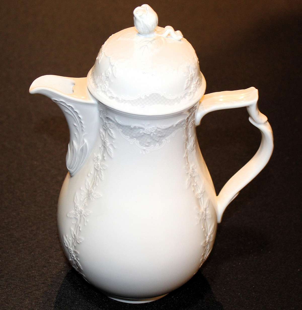 Up for sale is this Kaiser Dubarry Five Cup Coffee Pot in excellent condition with no chips or cracks. The Coffee Pot measures approx. 7 5/8"T.  Shipping Excludes: Alaska/Hawaii, US Protectorates, APO/FPO, PO BoxShipping Provided to the United Stat