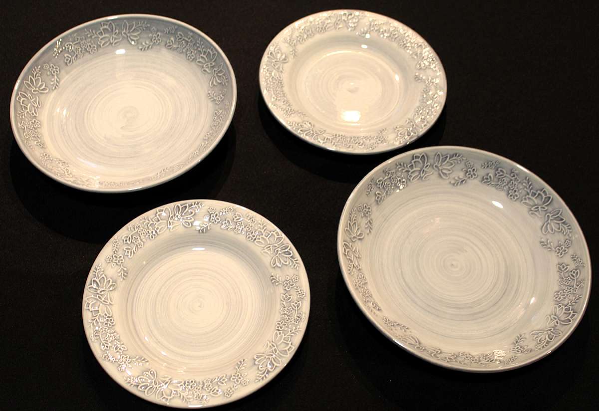 Up for sale are these Hotel Collection Classic Brush Set Two Bowls & Two Salad Plates in Good condition with no chips. There is some crazing. The Bowls measure approx. 9 1/4"W by 1 3/4"D and the salad plates measure 8 1/2"W.Shipping Ex