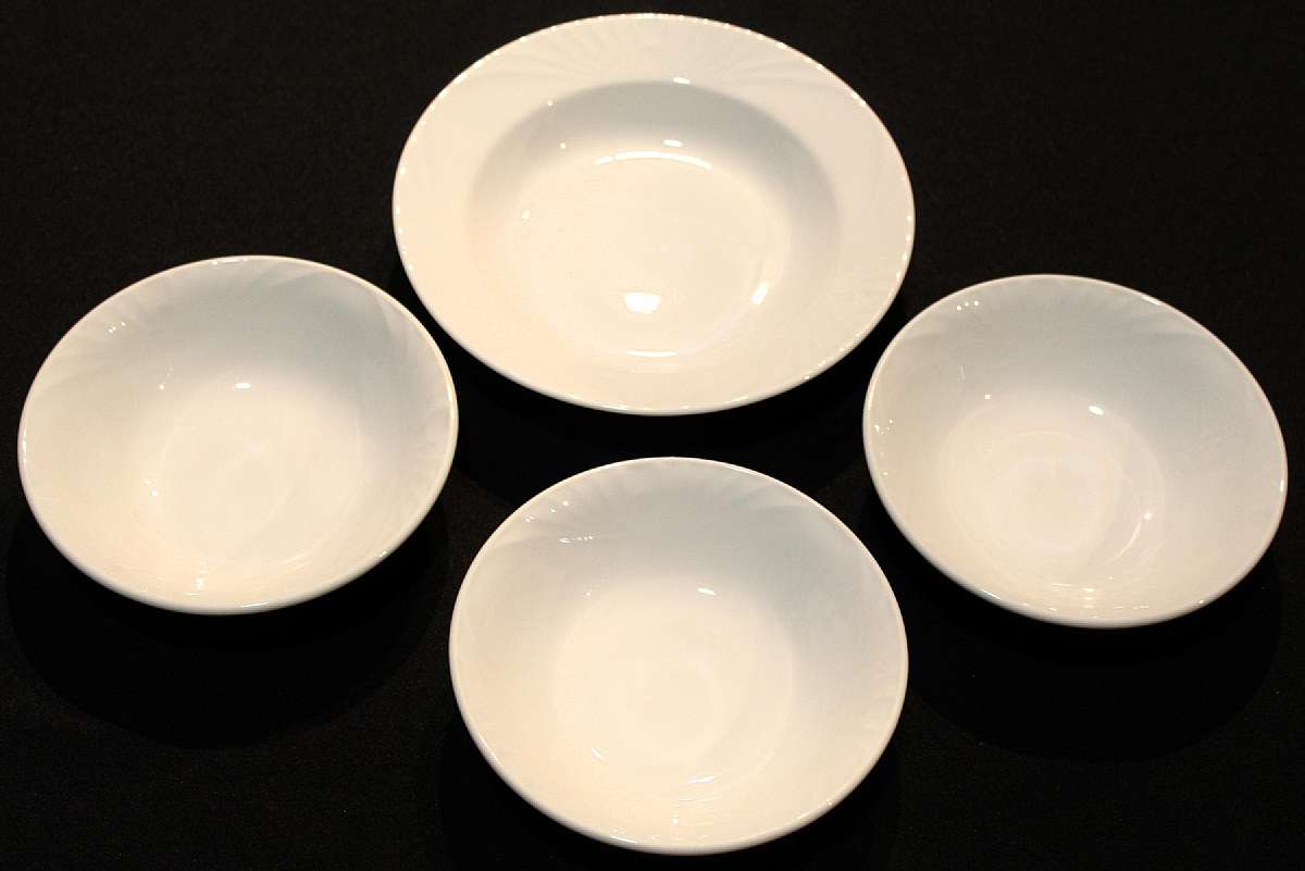 Up for sale are these Dudson Stoke-On-Trent England Olympus 8 1/2" Soup Bowl & three 6 3/8" Cereal Bowls in excellent condition. Shipping Excludes: Alaska/Hawaii, US Protectorates, APO/FPO, PO BoxShipping Provided to the United States Only