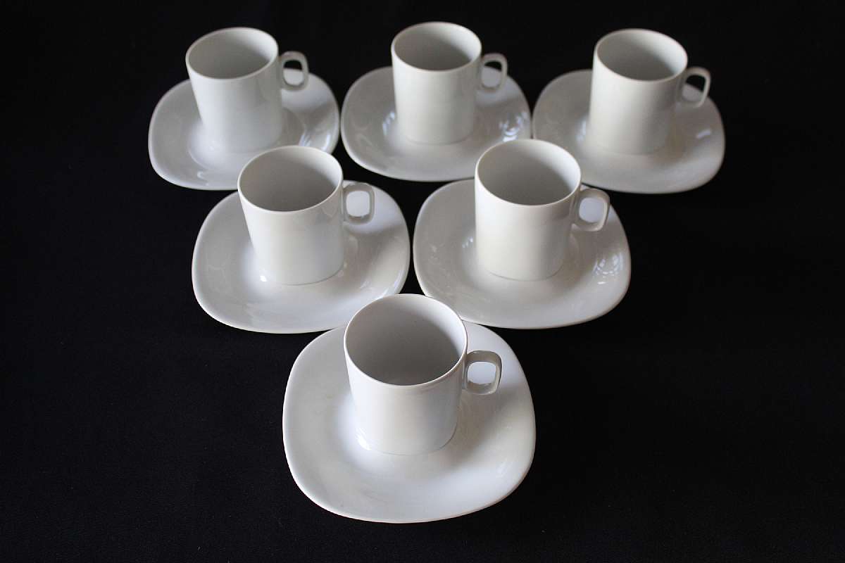 Up for sale are these Block Langenthal Transition Set Of Six Cups & Saucers in excellent condition with no chips or cracks. The cups measure approx. 3"T by 2 3/4"W and the saucers 6 1/8"W. Shipping Excludes: Alaska/Hawaii, US Protecto