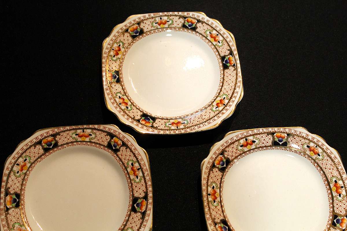 Up for sale are these Royal Vale M.J.C. Longton England Set of 4 Square Plates great condition with no chips or cracks and very minor gold wear. The plates measures approx. 6 1/2"W.Shipping Excludes: Alaska/Hawaii, US Protectorates, APO/FPO, PO Box
