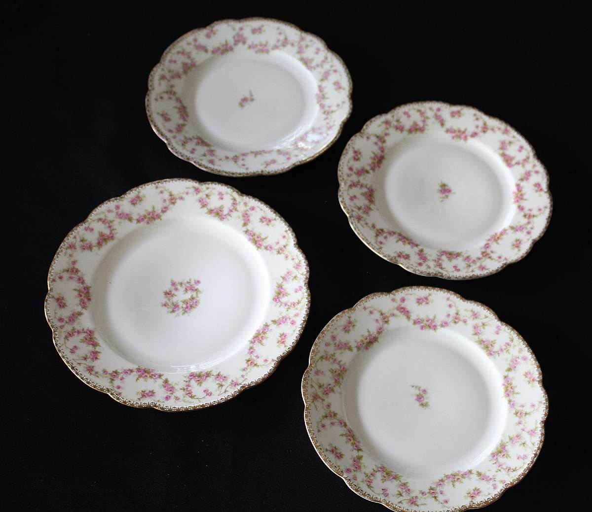 Up for sale are these Altrohlou Bridal Rose Set Of Three Salad & One Lunch Plate in great condition with no chips or cracks and little wear on the design. The salad plates measure approx. 7 7/8"W and the lunch plate 8 7/8"W. Shipping Exclud