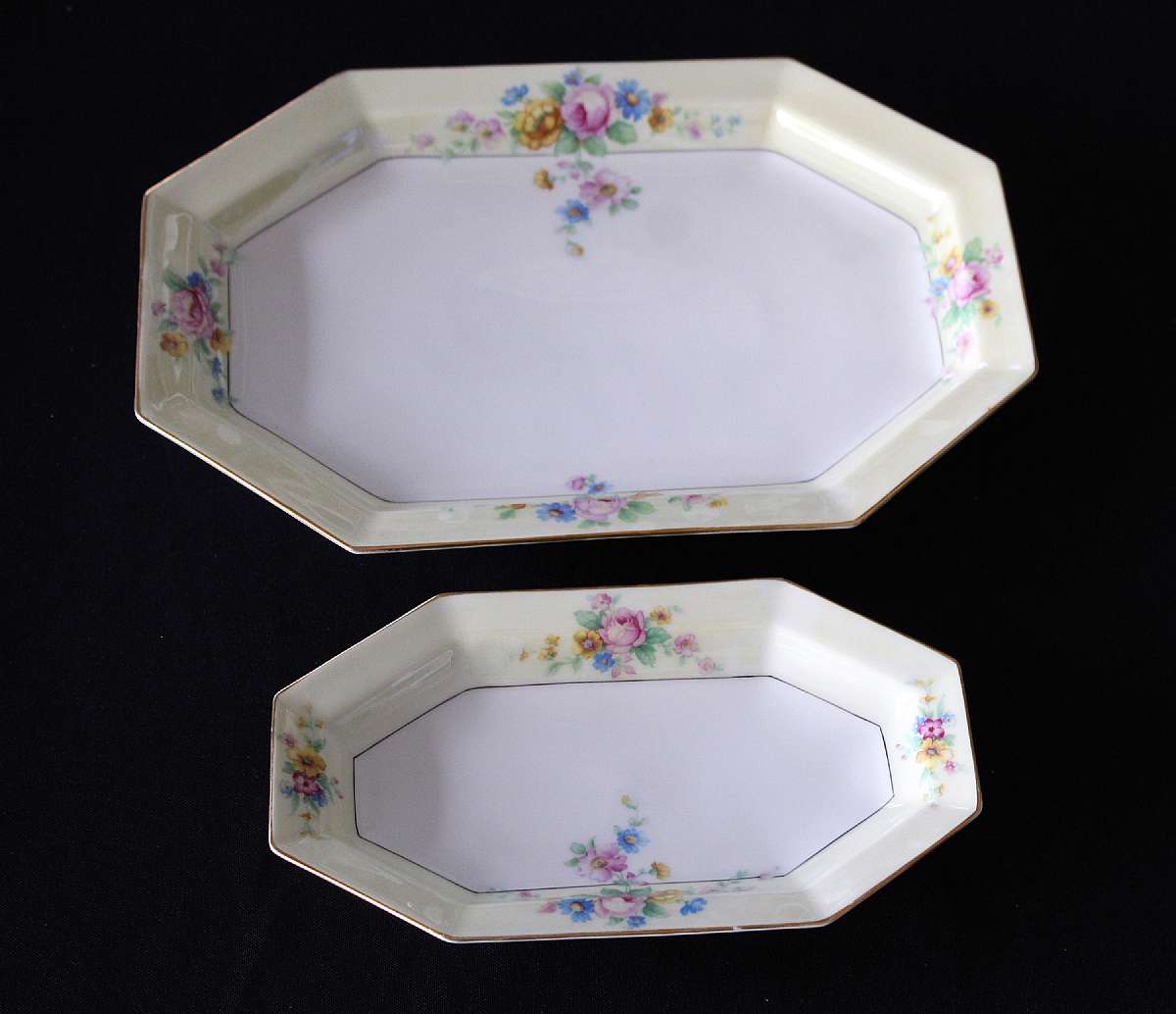 Up for sale are these Tirschenreuth The Wrexham Platter & Relish Dish in excellent condition with no chips or cracks. The platter measures approx. 12" by 8 1/2" & the relish is 8 5/8" by 5".Shipping Excludes: Alaska/Hawaii, US