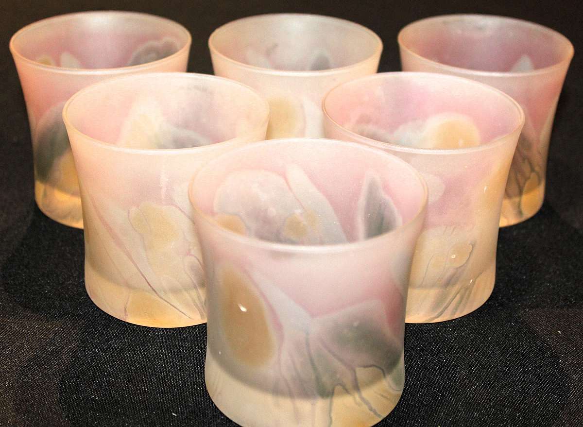 Up for sale are these Nouveau Art Glass Rueven Set Of Six Old Fashioned Rocks Glasses in excellent condition with no chips or cracks. They measure approx. 3 3/8"T by 3 1/2"W. Shipping Excludes: Alaska/Hawaii, US Protectorates, APO/FPO, PO BoxS