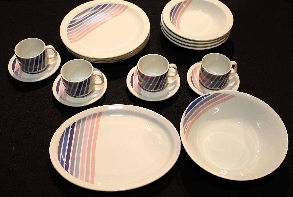 Up for sale is this Schmidt Porcelain Brazil Dinnerware Set For Four in excellent condition with no chips or cracks. Included are Four 10" Dinner Plates, Four 8"W Soup Bowls, Four 5 1/2" Saucers, Four 2 5/8"T Cups, One 9 3/8"W Ser