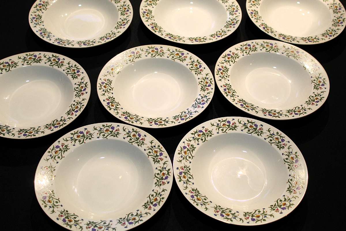 Up for sale are these Farberware Ashbury Set of Eight Soup Bowls in excellent condition with no chips or cracks. They measure approx. 9 1/8"W. Shipping Excludes: Alaska/Hawaii, US Protectorates, APO/FPO, PO BoxShipping Provided to the United States