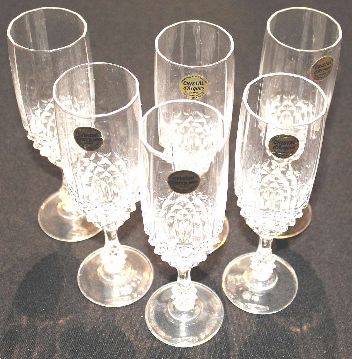 Up for sale are these Vintage Cristal Dâ€™Arques Durand Crystal Chenonceaux Set Of Six Fluted Champagne Glasses Stemware in excellent condition with no chips or cracks. They measure approx. 7 1/4"Tall by 2"W. Shipping Excludes: