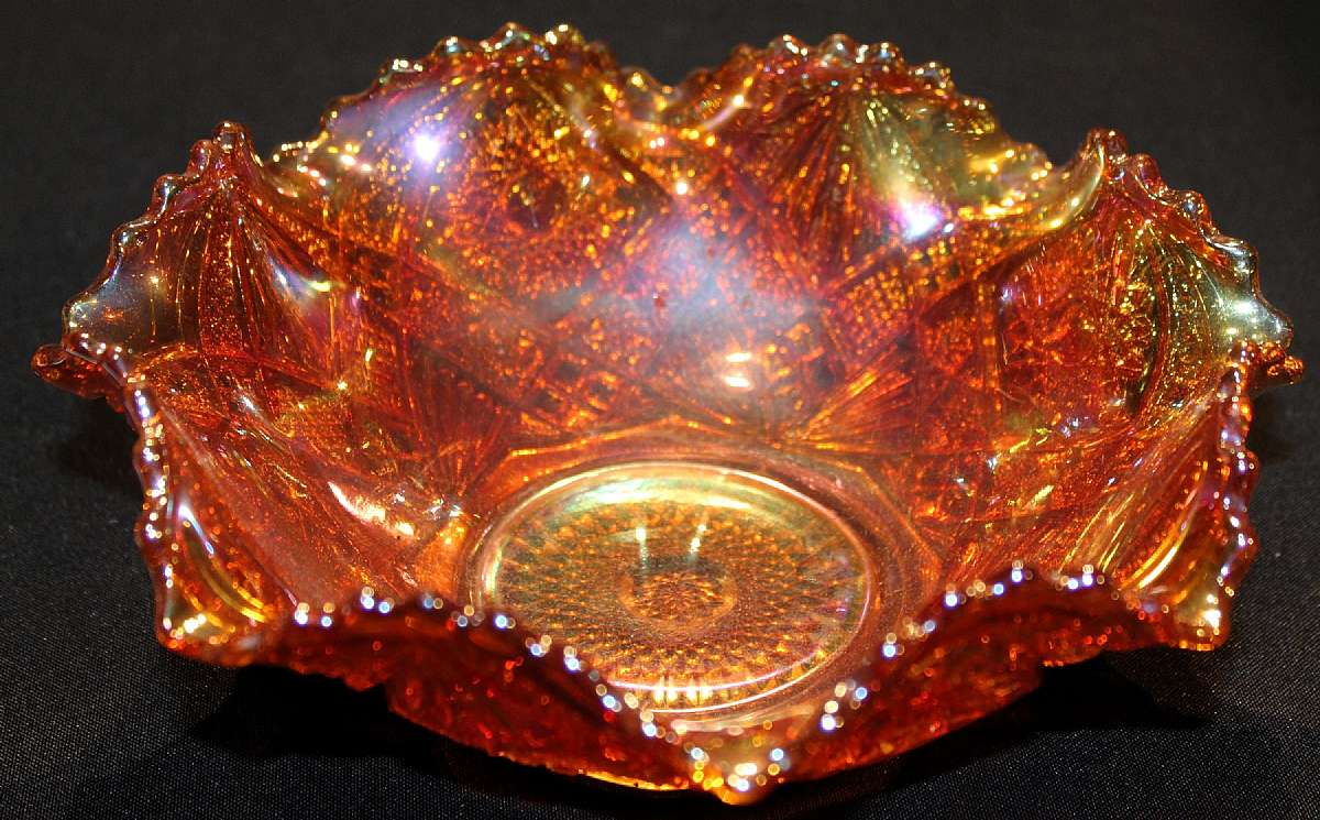 Up for sale is this Imperial Glass Hobstar Marigold Bowl in great condition with no chips or cracks. Measures approx. 9"W.Shipping Excludes: Alaska/Hawaii, US Protectorates, APO/FPO, PO BoxShipping Provided to the United States Only.