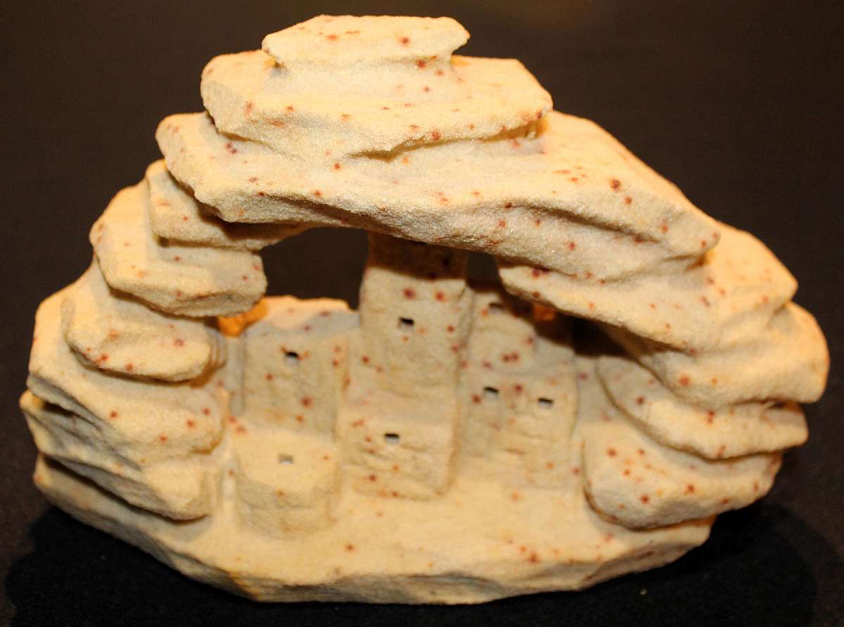 Up for sale is this Fantastic Artist David Jeffrey Sandstone Signed Sculpture Of The Mesa Verde in Excellent condition with no chips or cracks. Measures approx. 9"L by 3 1/2"W by 5 3/4"T and weighs about 4 pounds 13 ounces. David Jeffrey's Sculptures do m