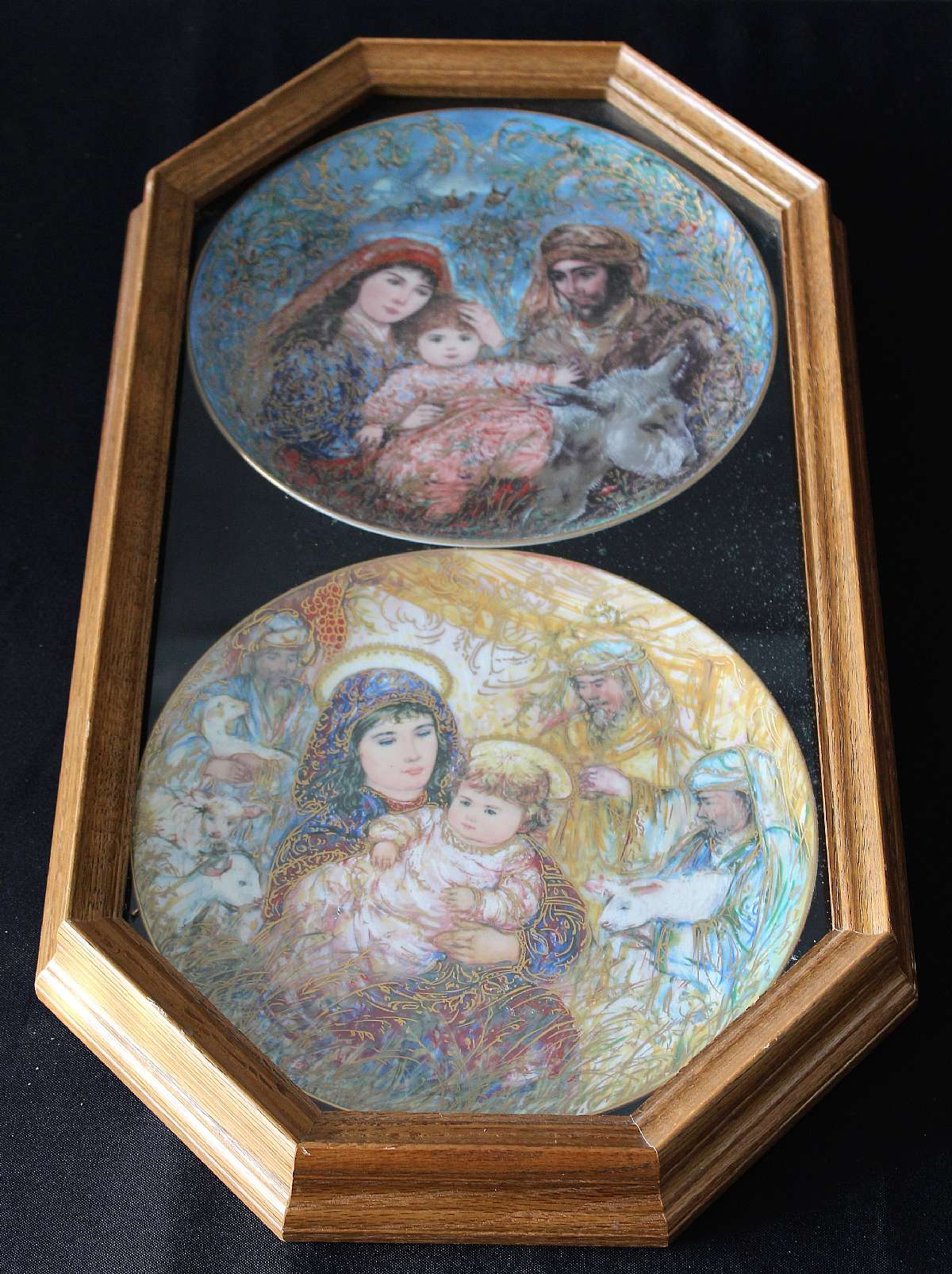 Up for sale are these Knowles Edna Hibel Plates In A Double Oak Bards Plate Frame. Included, one 10" The Flight Into Egypt Plate number 1633D, one 10" The Adoration of The Shepherds Plate number 3568C and one Bard's Oak Double Plate Frame that measures ap