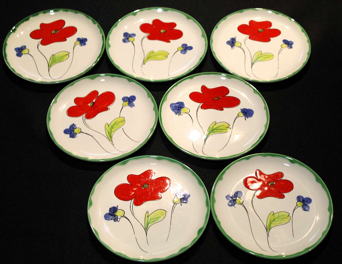 Up for sale is this Mancioli MC12 Set Of Seven Bread Plates in great condition with no chips. There is some crazing. They measure approx. 6 1/2"W. Please see my other sales for more of this beautiful pattern.Shipping Excludes: Alaska/Hawaii, US Prot